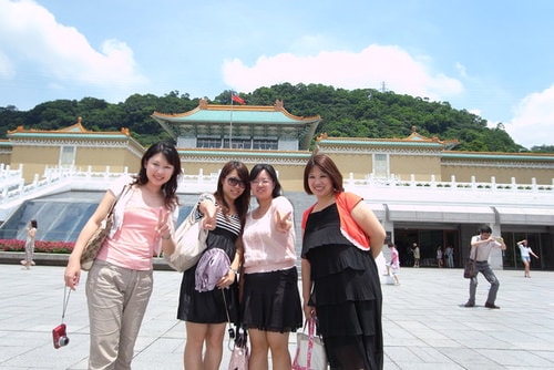 假借名目的吃喝玩樂（2010.7.30-8.2）