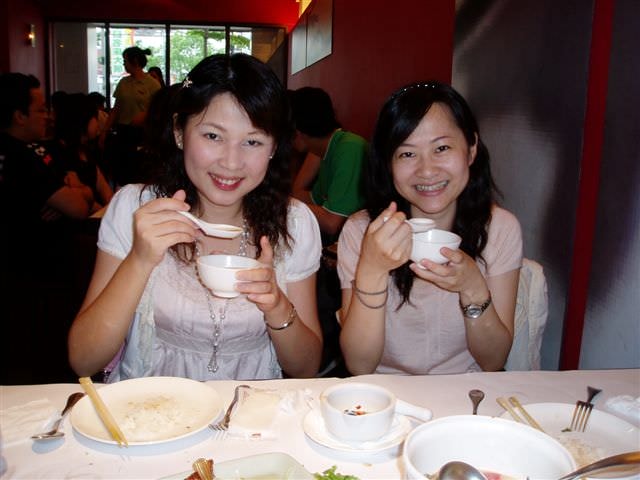 2006.5.5~6 A班南投班遊:美美地拍一張