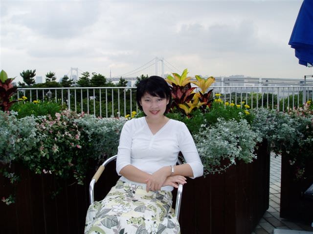 2004年夏 日本行:身後是很有名的彩虹橋喔