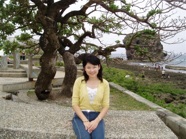 2005.10 墾丁行之個人藝術照:個人藝術照-7（帆船石）
