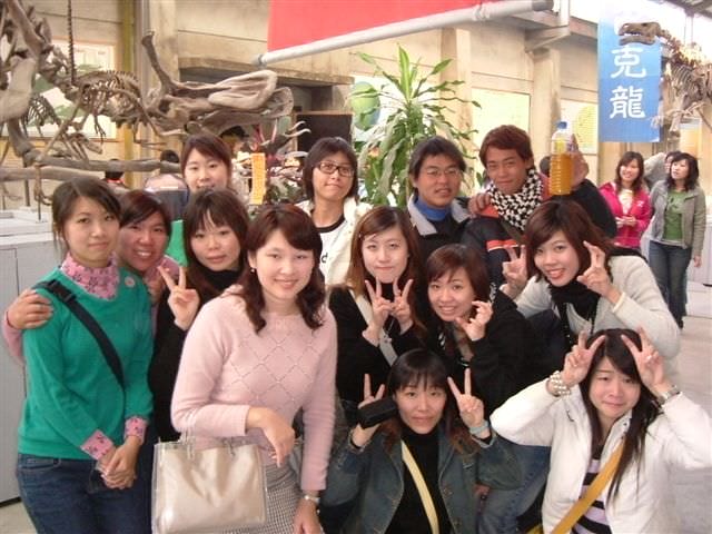 2005.12 日三A關子嶺班遊:糖廠博物館前合影-3