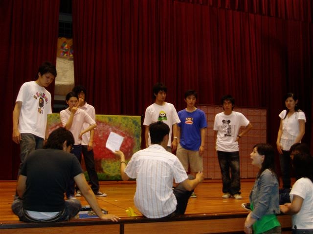 2007.3.28 畢業公演:排戲中（全演員聽令）