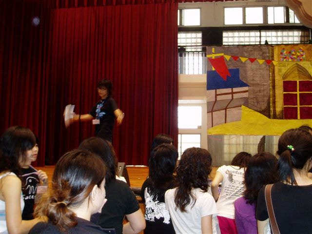 2007.3.28 畢業公演:公演當天全員集合，聽大姊指令