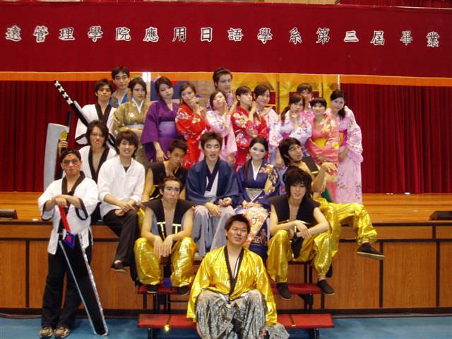 2007.3.28 畢業公演:演員合照-搞笑版