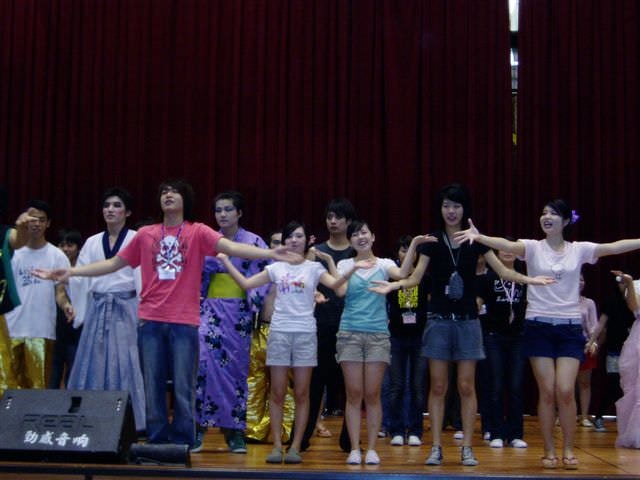 2007.3.28 畢業公演:謝幕舞（清晨排練）好像晨間體操