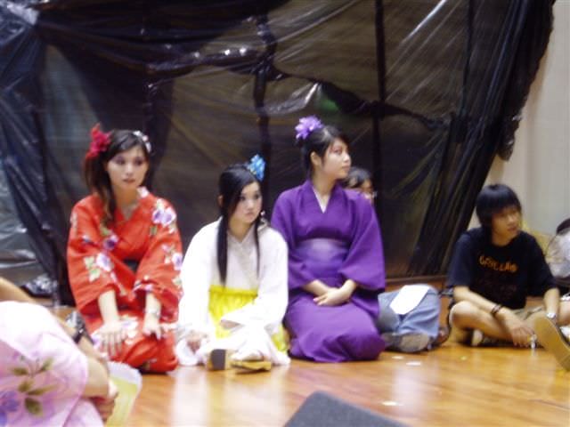2007.3.28 畢業公演:聆聽雷導訓話的一群人（下午）