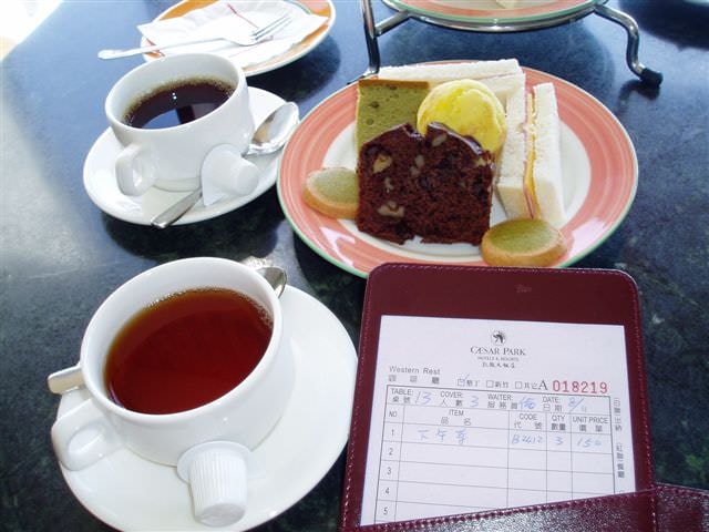 2006.8 夏日墾丁（舊相簿新敘述）:下午茶可以吃到飽