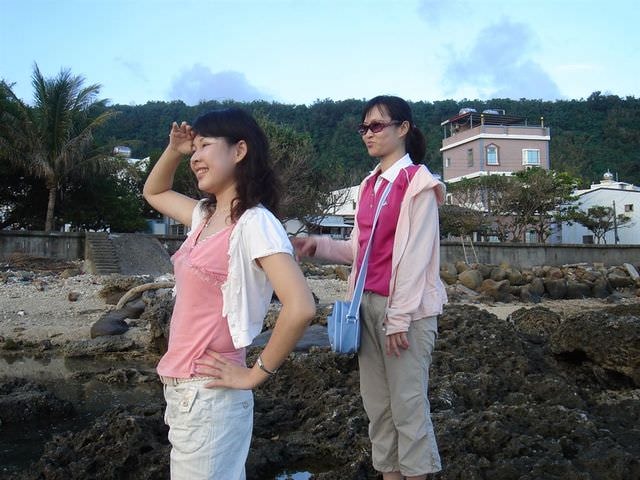 2006.8 夏日墾丁（舊相簿新敘述）:連拍中-小魚正在想pose