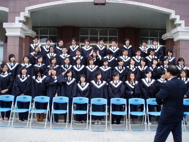2006.12 畢業團體照:1702686630.jpg