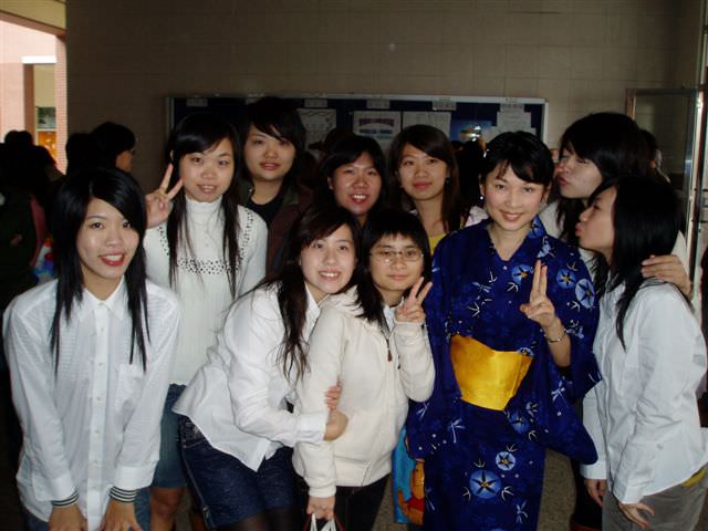 2006.12 畢業團體照:1702686634.jpg