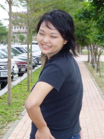 2006.11.28 日四A畢業生活照:為何要背立還要插邀？