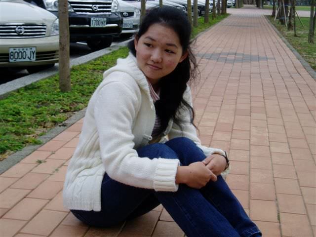 2006.11.28 日四A畢業生活照:清純喔...