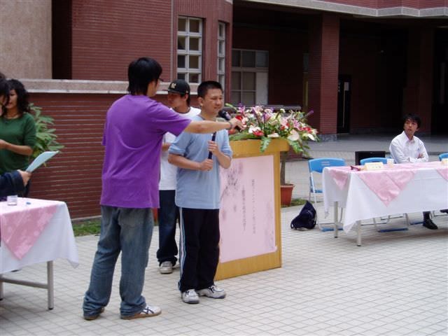 2006.11.16日本學生蒞校交流:本系學生演出