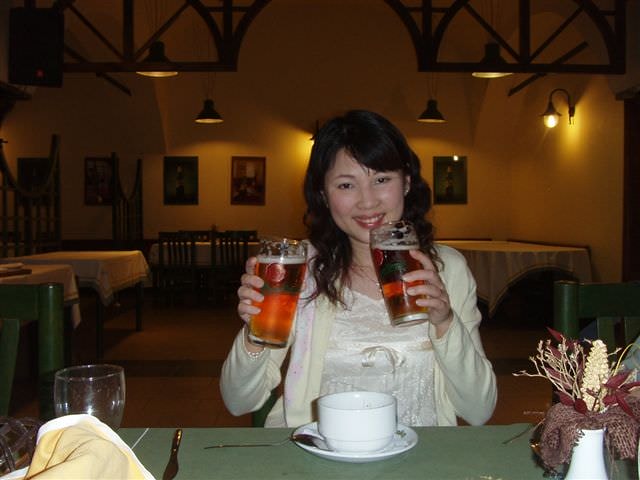 2006.6.25~7.4 德捷行-1:一人喝兩杯？不可能啦！