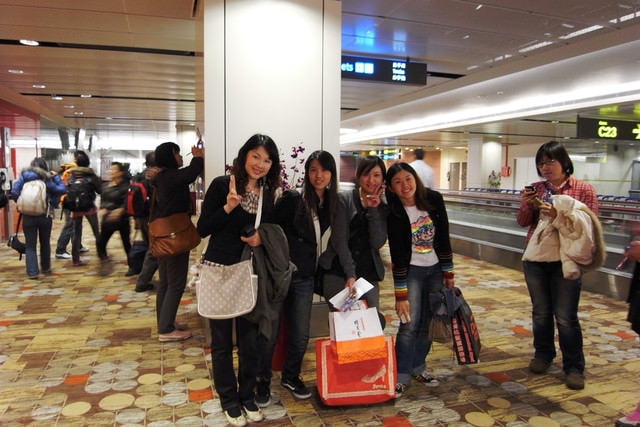 朝聖之旅（2011.3.24-27）:到了新加坡已經是隔天凌晨一點半。雖已是睡覺時間但精神還是興奮