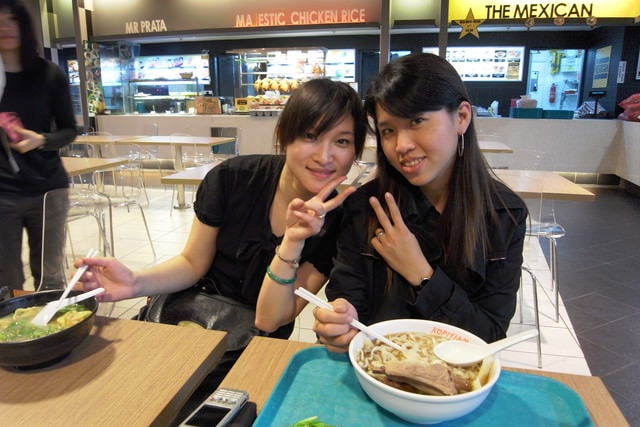 朝聖之旅（2011.3.24-27）:小雅與安麗，號稱大胃王二人組