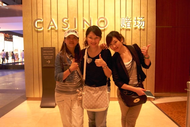 朝聖之旅（2011.3.24-27）:其實這張照片的重點是背後的那幾個字！