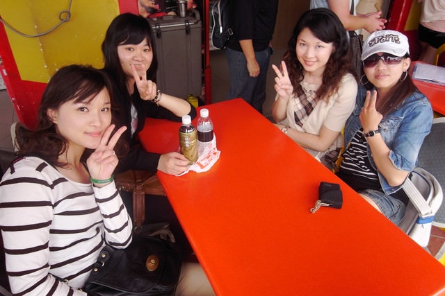 朝聖之旅（2011.3.24-27）:等著印度拉餅上桌的飢餓四人組