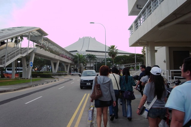 朝聖之旅（2011.3.24-27）:出發去會場囉。