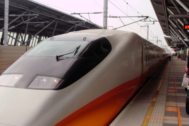 朝聖之旅-2 (2011.4.16-18）:火車來了，上車囉。