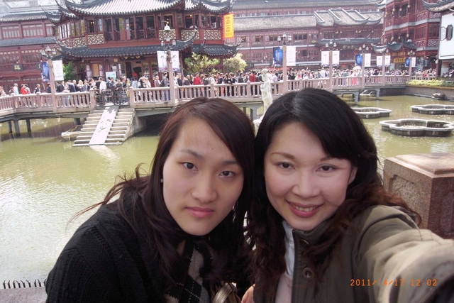 朝聖之旅-2 (2011.4.16-18）:CC)))))笑一下嘛！跟丸子照不要裝委屈啦XD