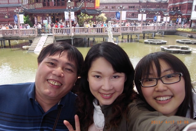 朝聖之旅-2 (2011.4.16-18）:萬金大哥、小逸也被抓來自拍