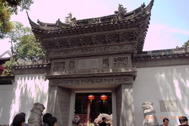 朝聖之旅-2 (2011.4.16-18）:皇家級豫園，下次丸子再來上海一定要進去參觀。