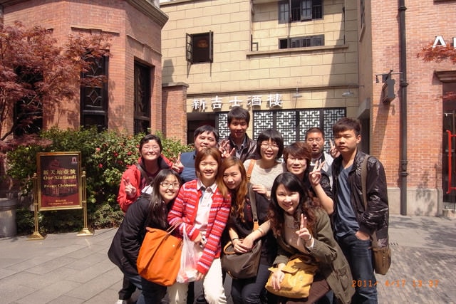 朝聖之旅-2 (2011.4.16-18）:為什麼咧？因為據密探報，娘娘前天就是在這間餐廳吃飯