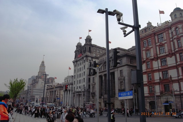 朝聖之旅-2 (2011.4.16-18）:下了「南京東路」站，徒步十幾分鐘