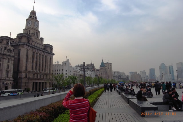 朝聖之旅-2 (2011.4.16-18）:咪咪姐跑進我的鏡頭了