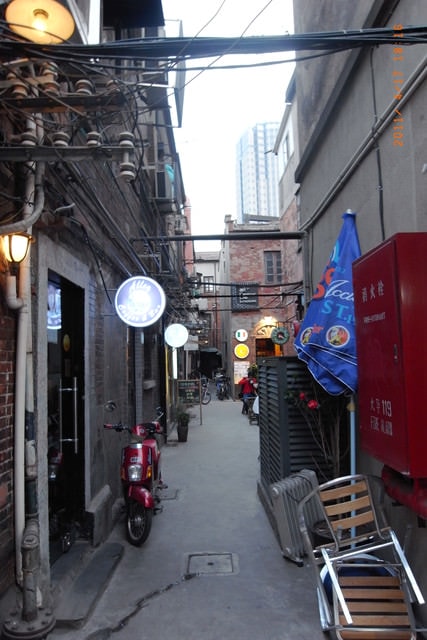 朝聖之旅-2 (2011.4.16-18）:上海老街景象如昔