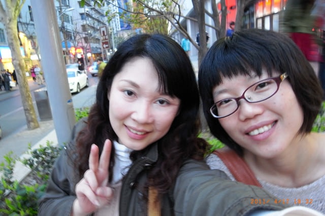 朝聖之旅-2 (2011.4.16-18）:旁邊這位是「澀澀蕙米」，目前居住在福建省