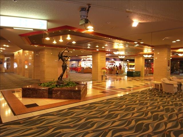 東瀛留學日記-夏日北海道（09.7.14-16）:飯店大廳