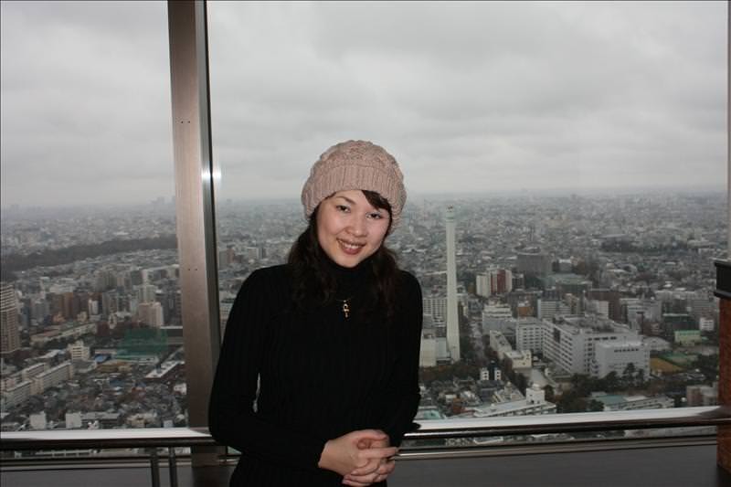 東瀛留學日記東京行（08.12.14 惠比壽、六本木、橫濱）:在展望處拍張照