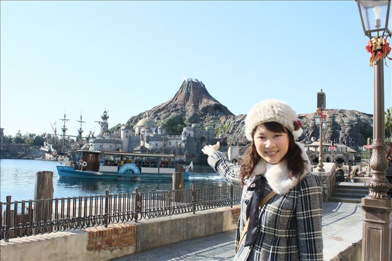 東瀛留學日記之東京行(2008.12.15迪士尼海洋):火山、大湖 = 海洋的象徵