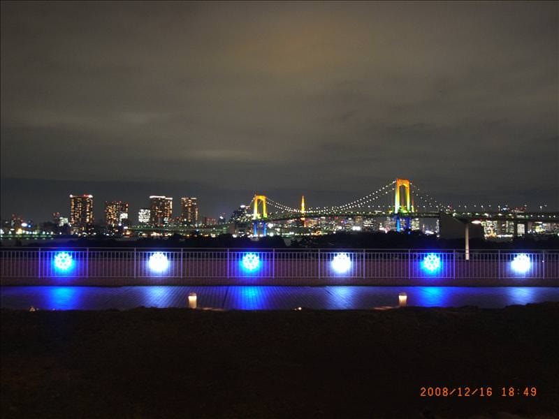 東瀛留學日記之東京行(2008.12.16 泰國料理&台場):從日航酒店外望彩虹橋