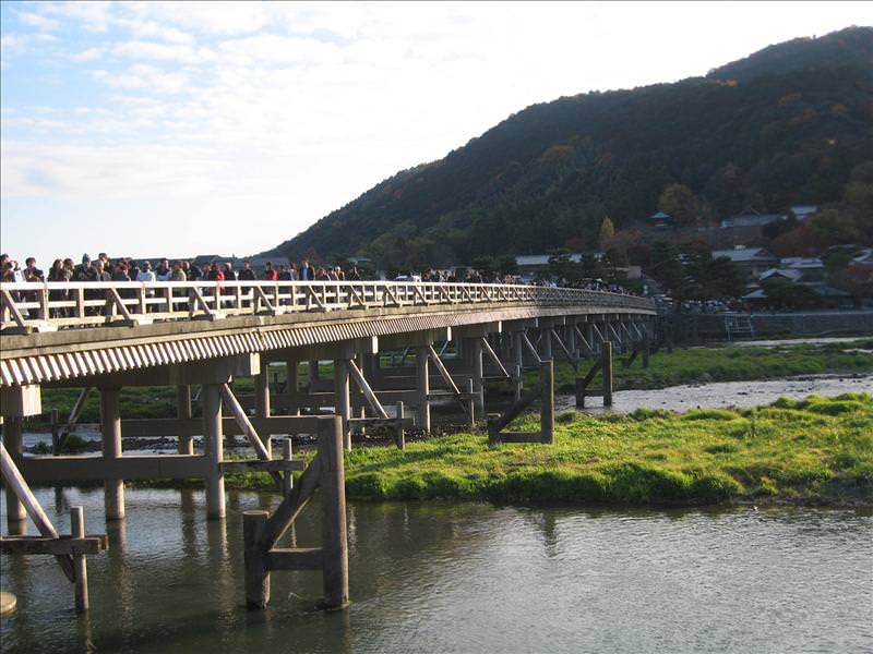 東瀛留學日記之京都嵐山賞楓(2008.12.1):來到渡月橋