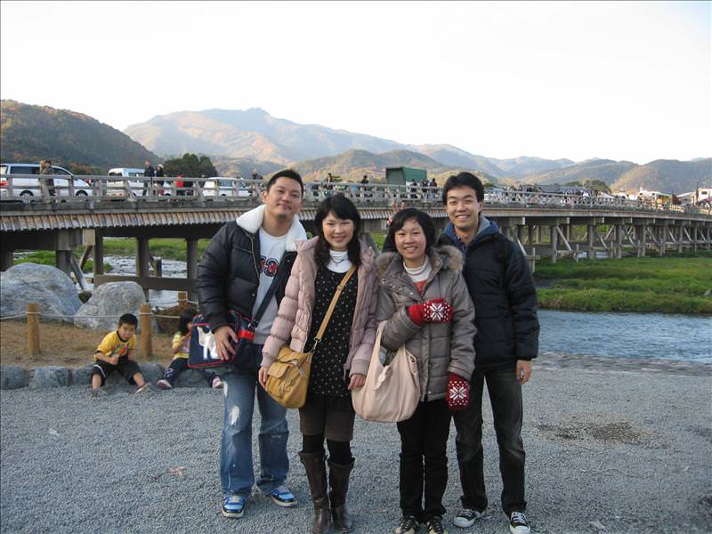 東瀛留學日記之京都嵐山賞楓(2008.12.1):四人合照