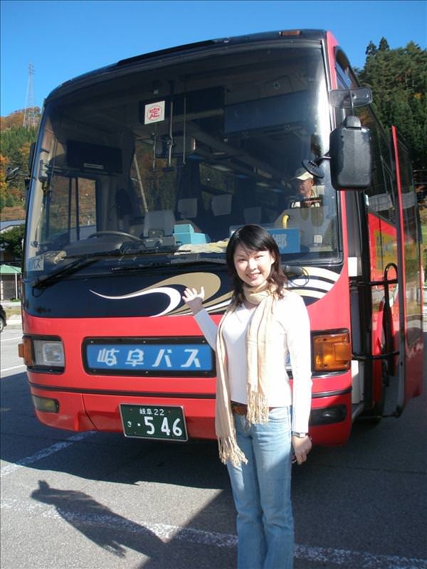 東瀛留學日記之又見合掌村高山古街(2008.11.5-6):搭的是歧阜巴士