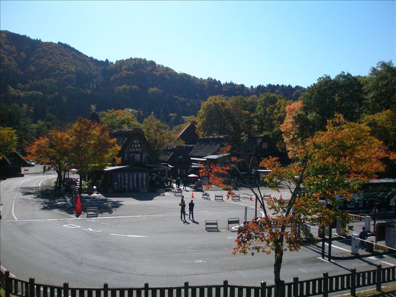 東瀛留學日記之又見合掌村高山古街(2008.11.5-6):抵達了白川鄉合掌村