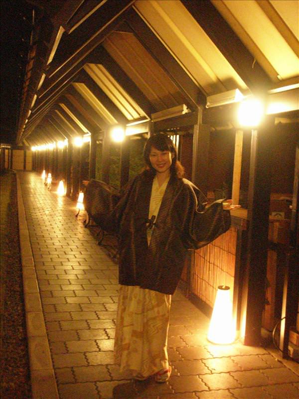 東瀛留學日記之又見合掌村高山古街(2008.11.5-6):吃飽飯休息一陣後前往泡湯