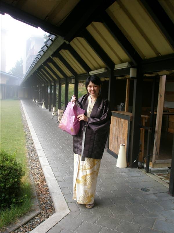 東瀛留學日記之又見合掌村高山古街(2008.11.5-6):隔天一大早，又去泡早湯