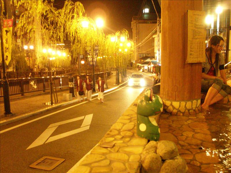 東瀛留學日記之戀戀溫泉(2008.9.23-24):外面的三兩成群的觀光客