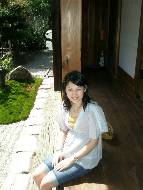 東瀛留學日記之戀戀溫泉(2008.9.23-24):若是丸子穿套和服，就有點像旅館女將