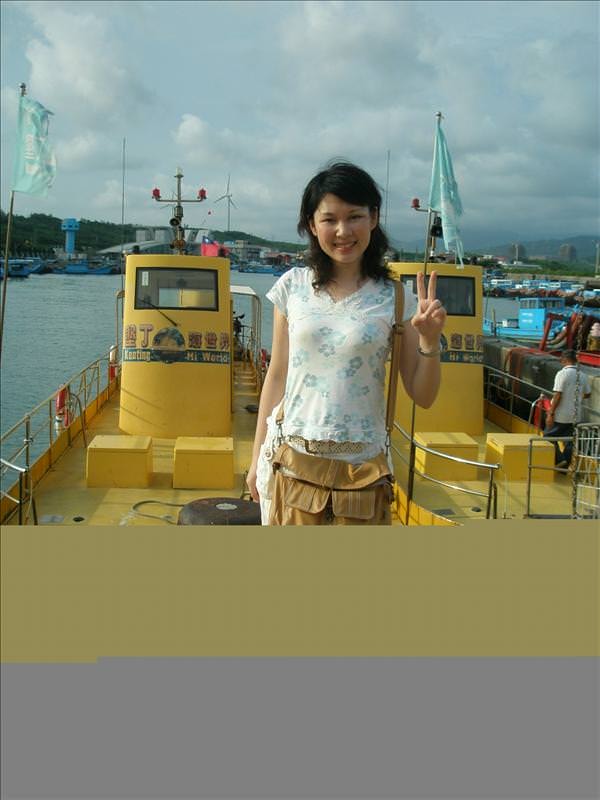 2008.8.13-14 又見墾丁天氣晴:搭完半潛艇後上岸拍一張。