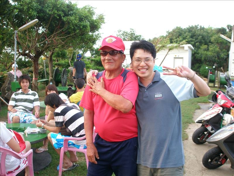 2008.8.13-14 又見墾丁天氣晴:黃小寬跟民宿老闆