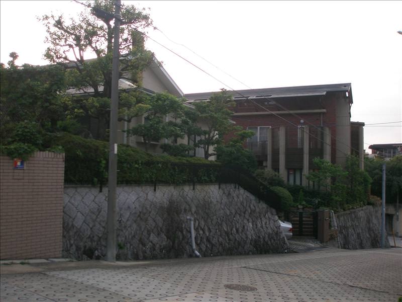 東瀛留學日記-宿舍周遭:宿舍附近是高級住宅區