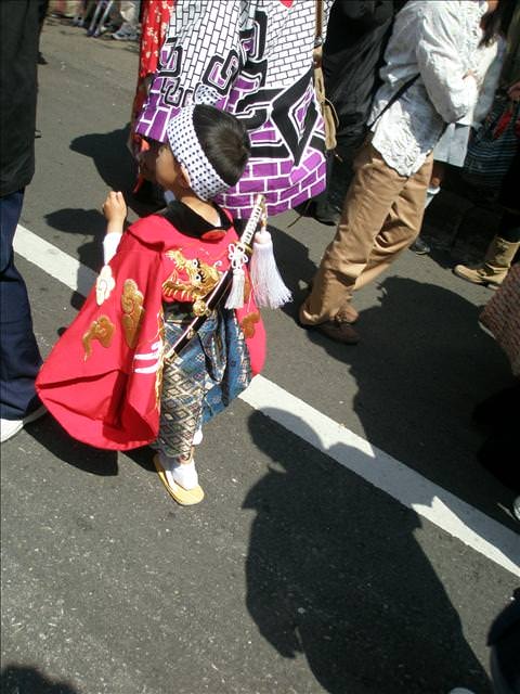 東瀛留學日記之犬山祭(2008.4.5):走走，快點下轎去噓噓，等下我還得上場表演。