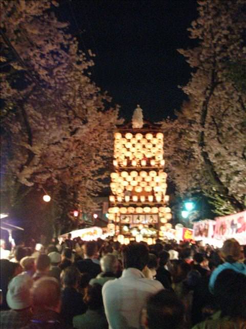 東瀛留學日記之犬山祭(2008.4.5):大家都跟隨轎子走