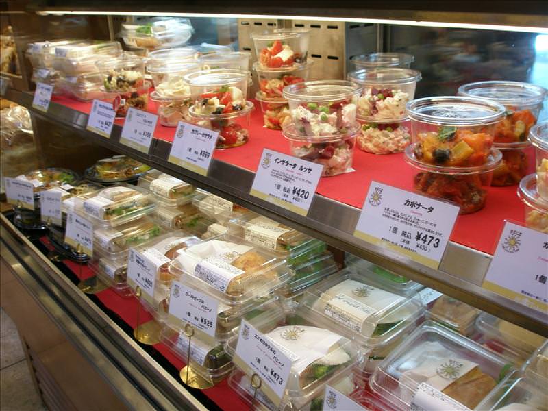 東瀛留學日記之童話世界篇(2008.1):要上巴士前先解決早餐